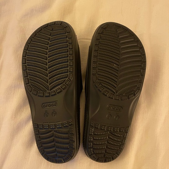 Croc Slides - Picture 2 of 2